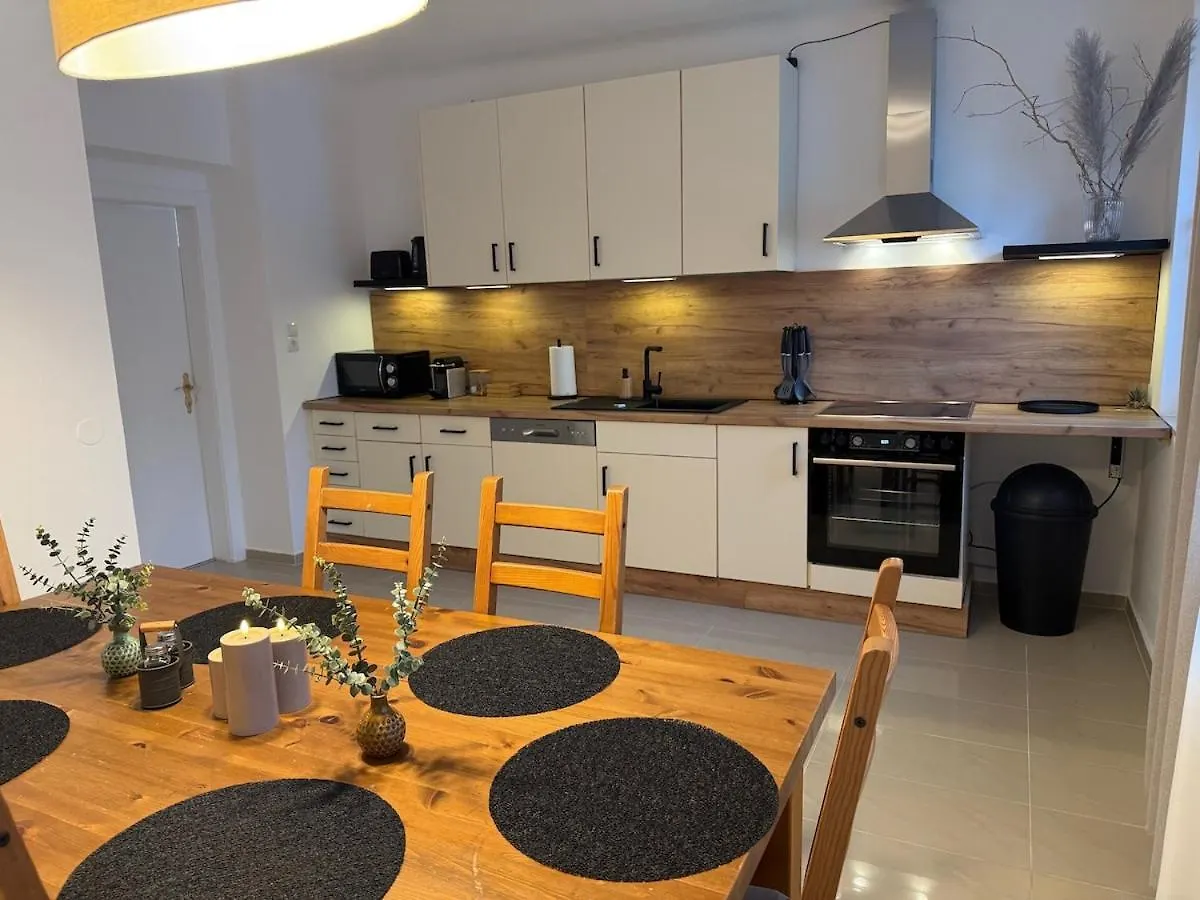 Bright Apartment With Parking Near Schoenbrunn Vídeň