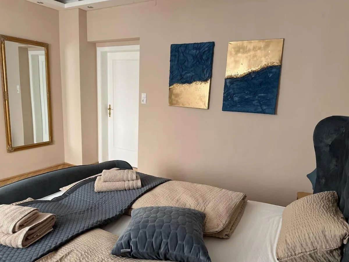 Bright Apartment With Parking Near Schoenbrunn Vienna